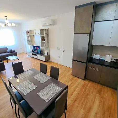 Pazari Luxury Apartment *